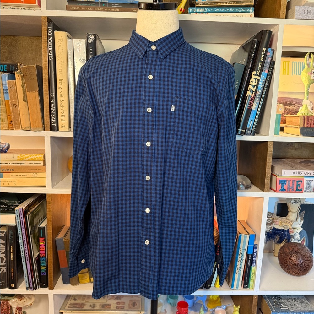 Levi’s Blue Checkered Shirt NWT